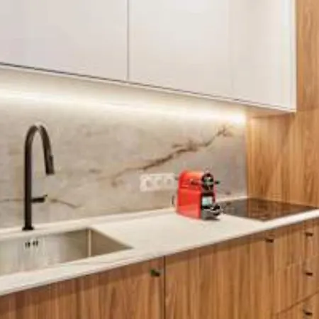 Apartment Superb Ac Center Of *